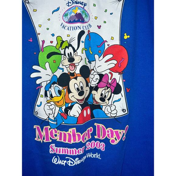 Walt Disney's vintage Vacation Club Member Day 2003  Mickey and Friends.  XXL. - Picture 2 of 5